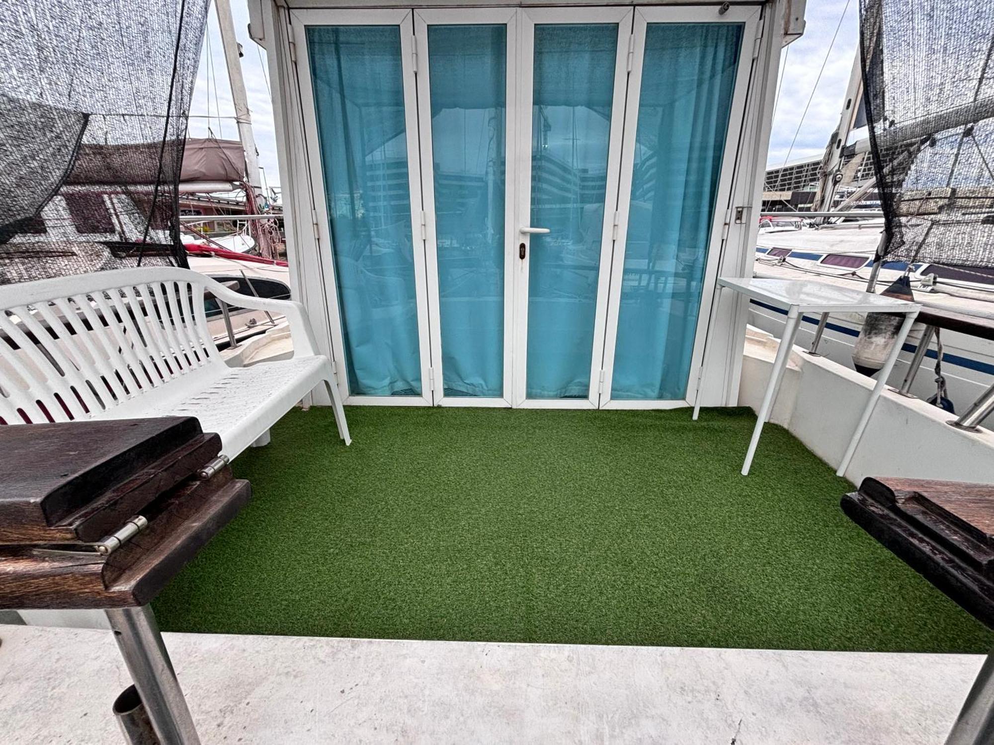 Hotel Wonderful Boat For Families And Friends Sant Adria de Besos Exteriér fotografie