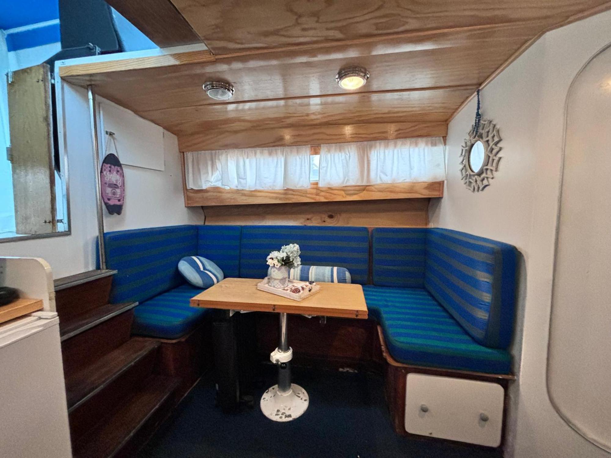 Hotel Wonderful Boat For Families And Friends Sant Adria de Besos Exteriér fotografie