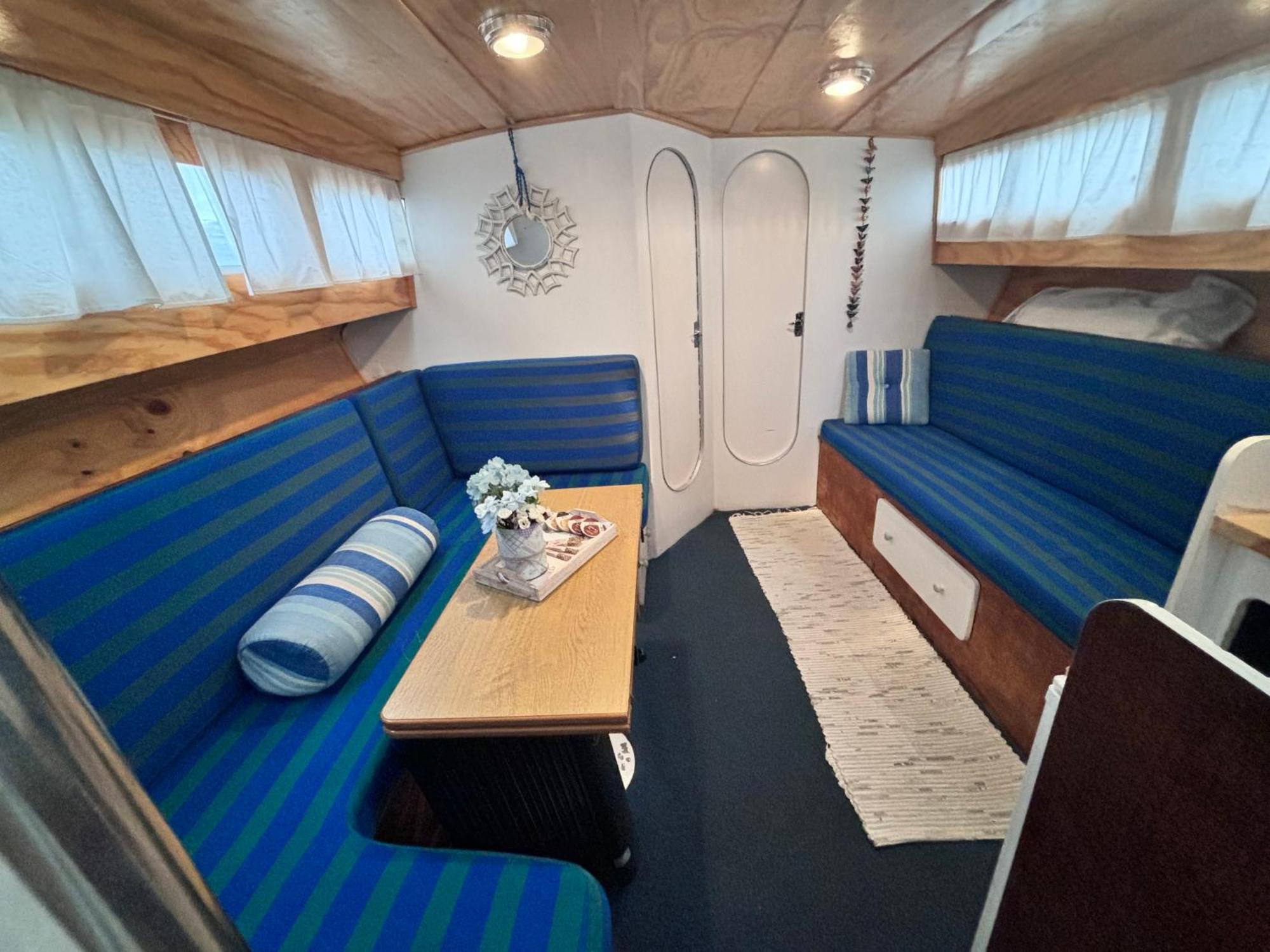 Hotel Wonderful Boat For Families And Friends Sant Adria de Besos Exteriér fotografie